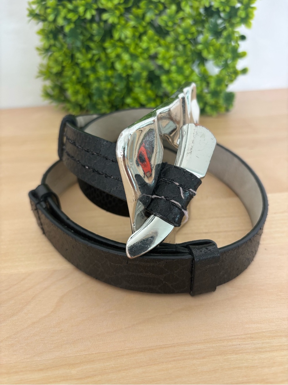 Chico’s Wide Black Leather Belt with Sculpted Silver Buckle m/l 38” #715